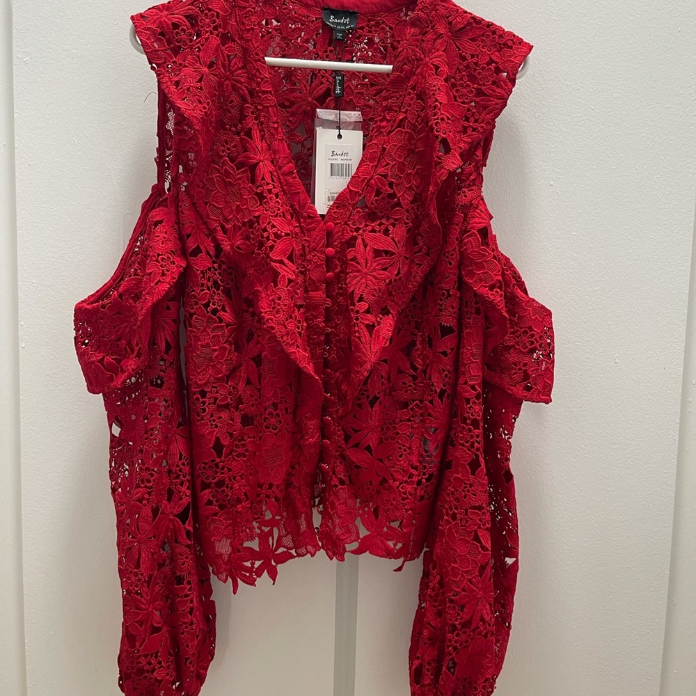 New! Never worn beautiful lace top!